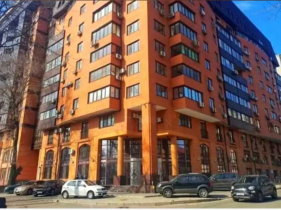 Квартира. Днепр, Академика Чекмарева ул.