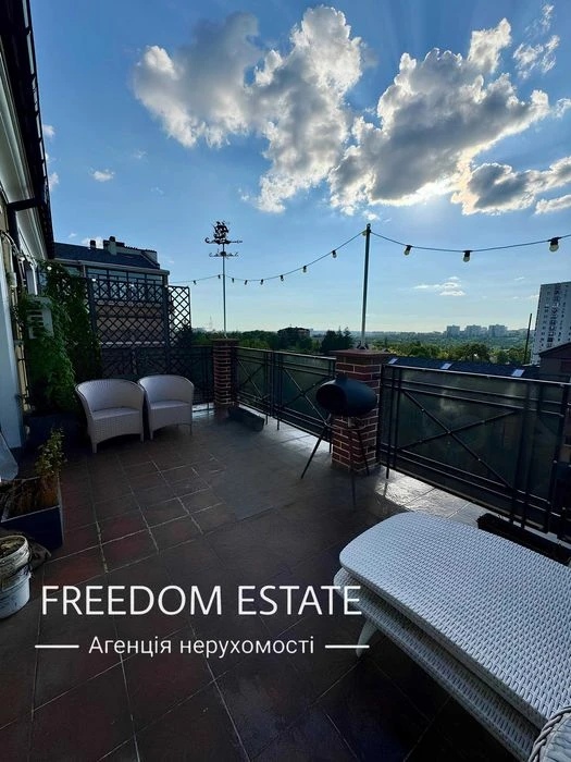 $250,000 Apartment with a terrace in the center / Felicita residential complex / Sokol