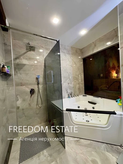 $250,000 Apartment with a terrace in the center / Felicita residential complex / Sokol
