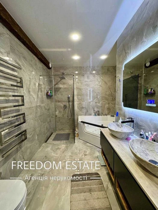 $250,000 Apartment with a terrace in the center / Felicita residential complex / Sokol