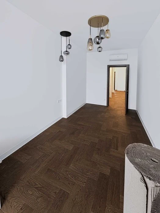 Панорамна 3к, 101 м², дизайнерський ремонт, 2 санвузли, ЖК В