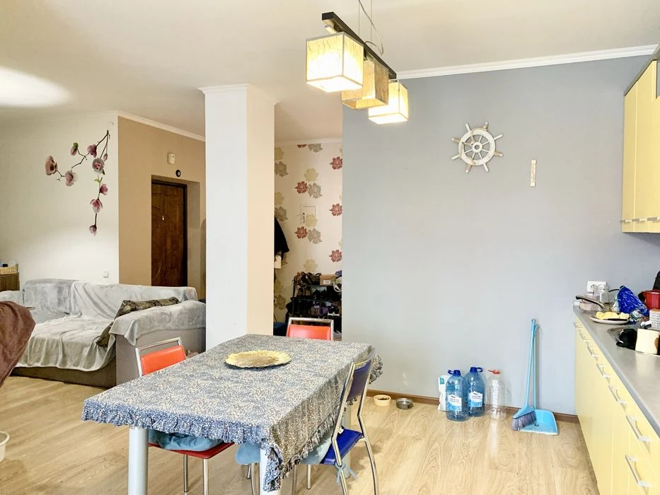Продаж 3 кім. квартири, вул. Плугова, 10