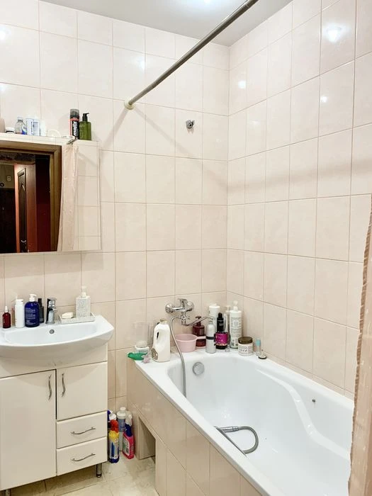 Продаж 3 кім. квартири, вул. Плугова, 10