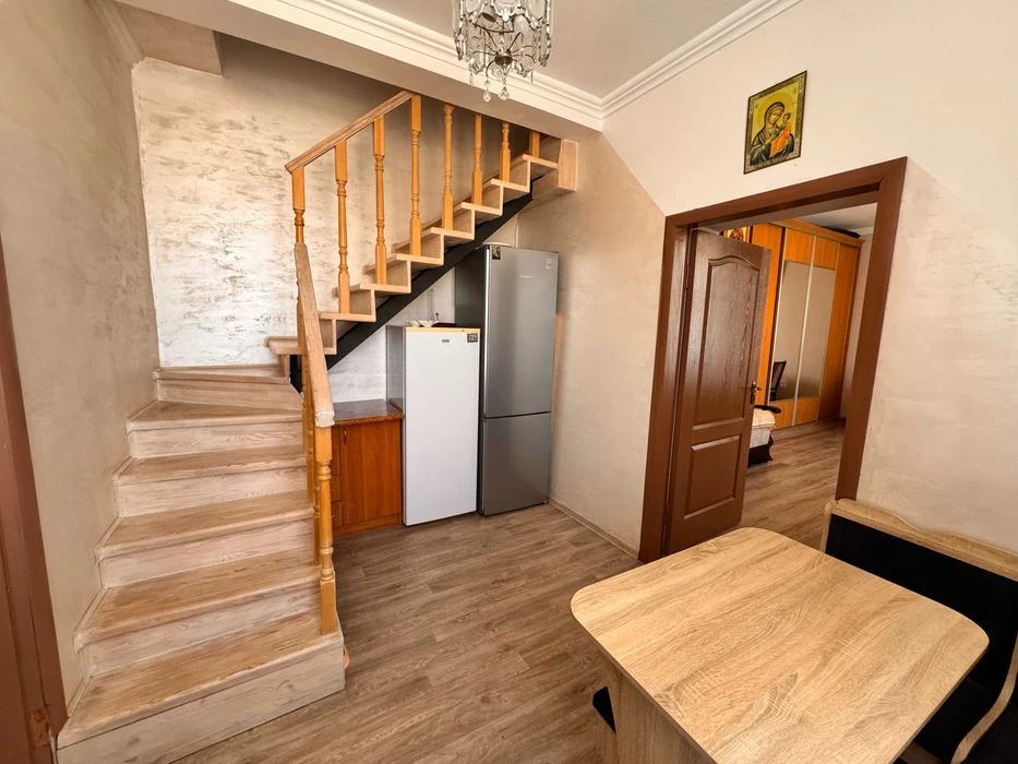 Продаж 4 кімнатної квартири, Австрійський будинок, вул. Котл