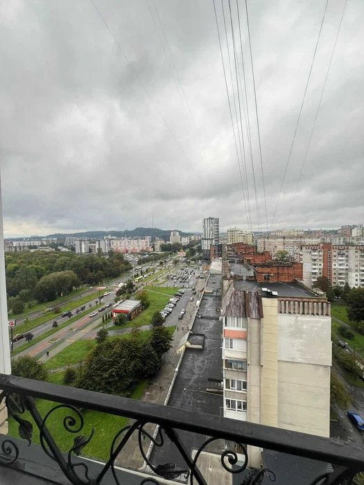 Продаж 3 кім. квартири просп. Чорновола