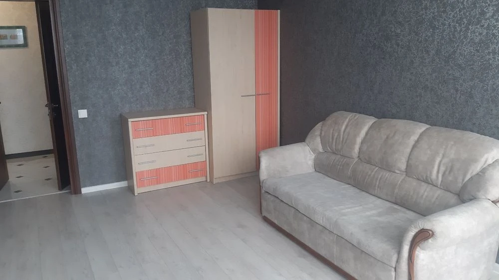 Продам 3-х кімнатну квартиру новобуд вул.Величковського
