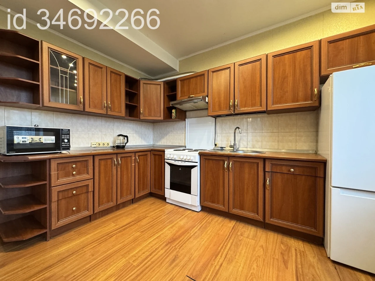 Apartment for sale Saperna Slobidka