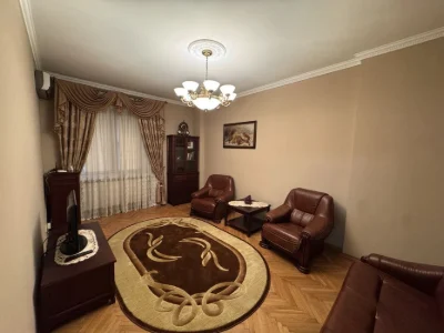 Власник.3 кімнатна квартира в центральній частині м.Львів