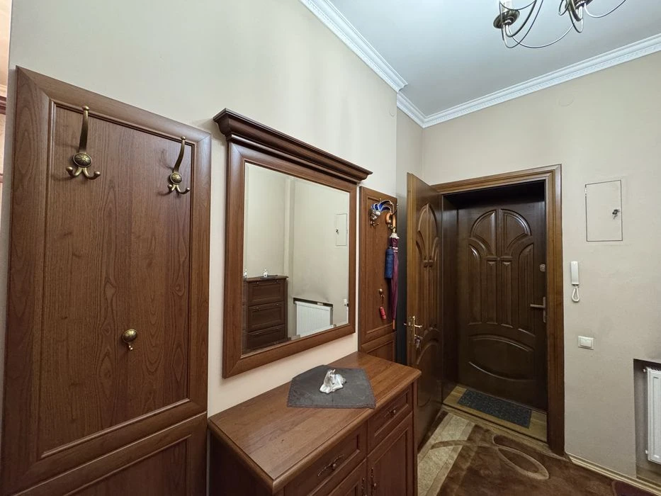 Власник.3 кімнатна квартира в центральній частині м.Львів