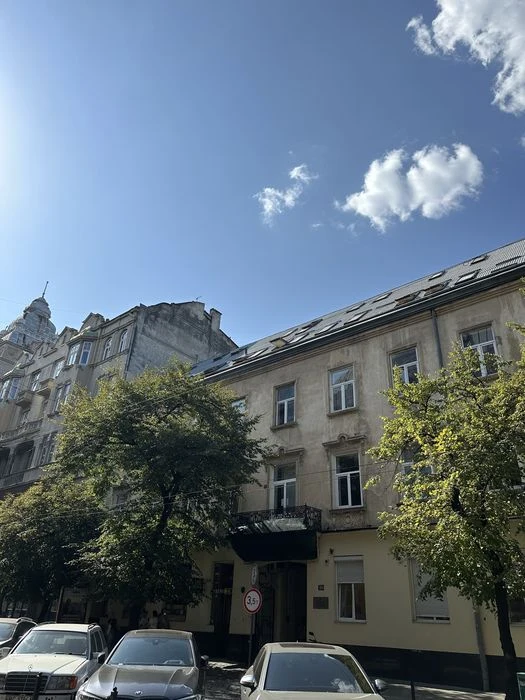 Продаж 2-кім квартири. Центр.