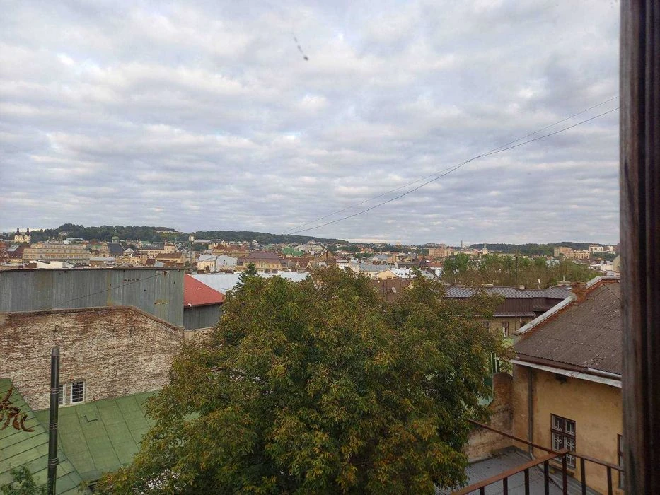Продаж 3к квартири з чудовим краєвидом на місто по вул. Калі