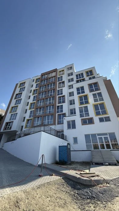 Продаж 1 кім. квартири Очеретяна,7 /Карпатбуд. ЗДАНО/ Газ є