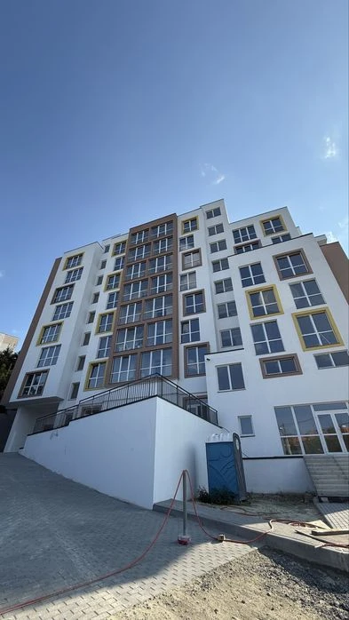 Продаж 1 кім. квартири Очеретяна,7 /Карпатбуд. ЗДАНО/ Газ є