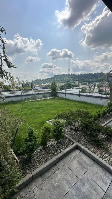 Продаж БЕЗ КОМІСІЇ ВІП квартири з терасою новобудова центр м