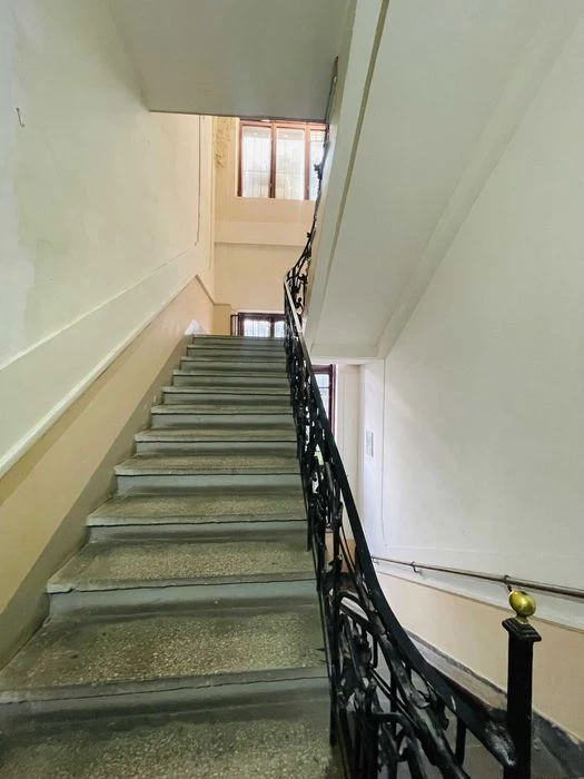 Продаж квартири в історичному  центрі Львова 124 м2 з ремонт