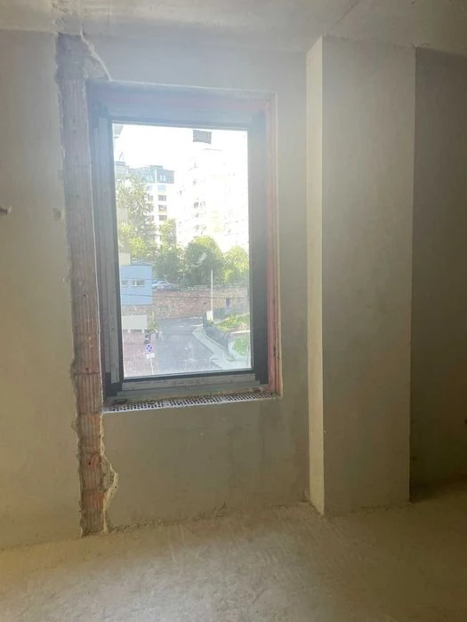 продам квартира 74кв м по вул Ярославенка 23 м.Львів