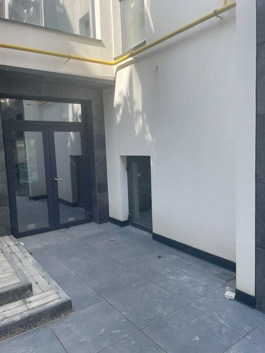 продам квартира 74кв м по вул Ярославенка 23 м.Львів