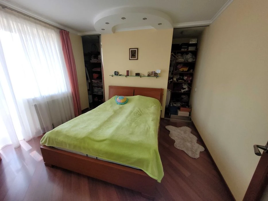 Продаж 3к 100м Наукова 8/10ц євроремонт меблі техніка паркін