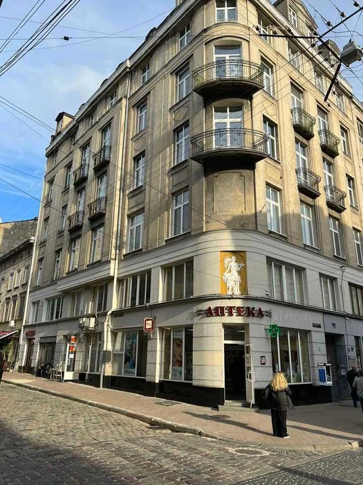 Продаж в центрі Львова 4кім. в.Галицька 5/7пов. 130м.кв. 460