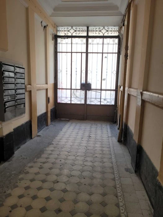 Продаж в центрі Львова 4кім. в.Галицька 5/7пов. 130м.кв. 460