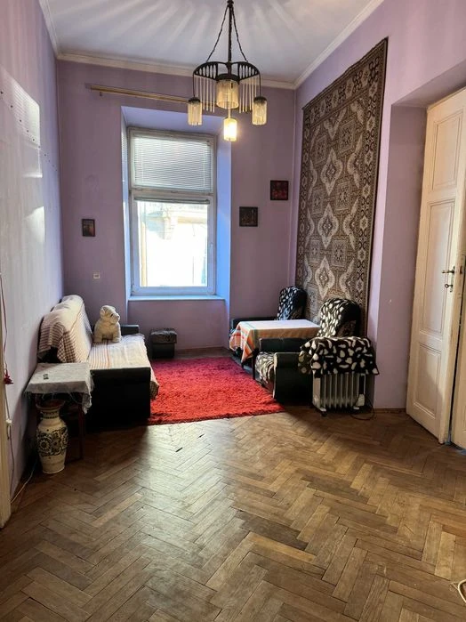 Продаж 3 кімнатної квартири, Австрійський будинок, вулиця Кн