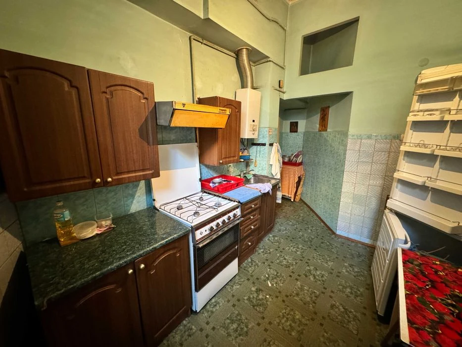 Продаж 3 кімнатної квартири, Австрійський будинок, вулиця Кн