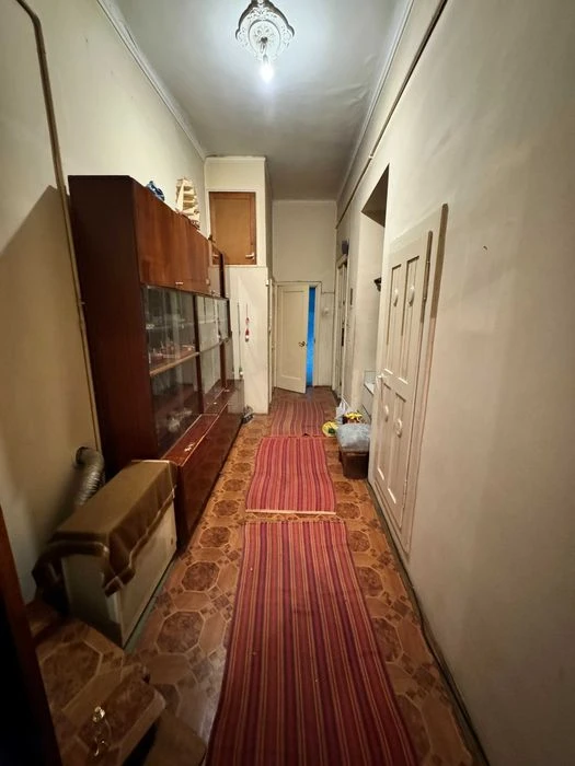 Продаж 3 кімнатної квартири, Австрійський будинок, вулиця Кн