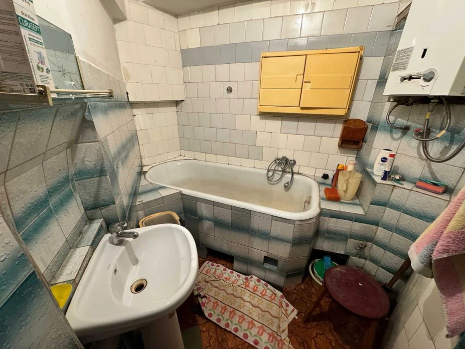 Продаж 3 кімнатної квартири, Австрійський будинок, вулиця Кн
