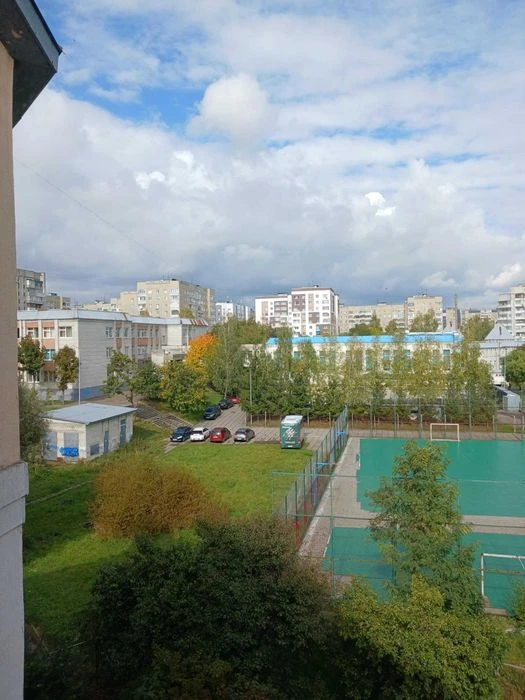 Продаж 2-кім вул. Трильовського, 14