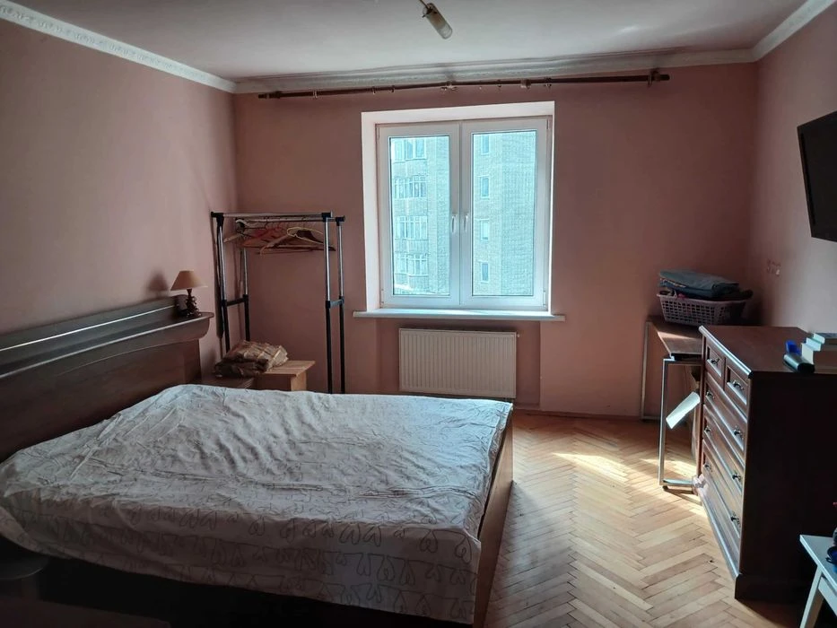 Продаж 2-кім вул. Трильовського, 14