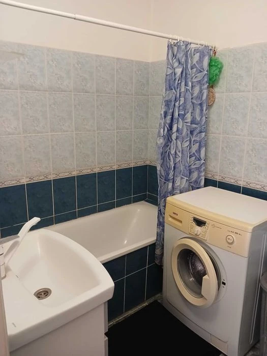 Продаж 2-кім вул. Трильовського, 14