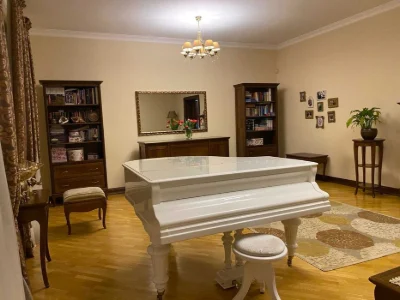 Продаж 3 кім квартири по вул.Левицького (105 м.кв., два балк