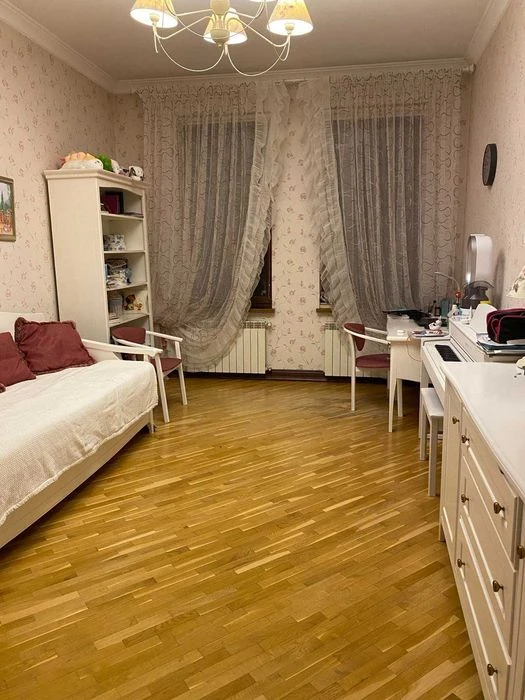 Продаж 3 кім квартири по вул.Левицького (105 м.кв., два балк