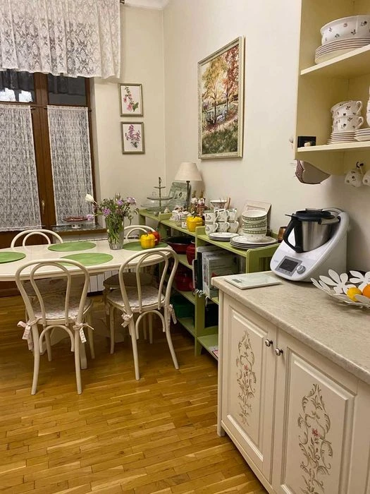 Продаж 3 кім квартири по вул.Левицького (105 м.кв., два балк