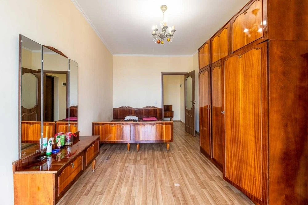 Продаж , 2 кімнатна , новобудова, вул. Уляни Кравченко