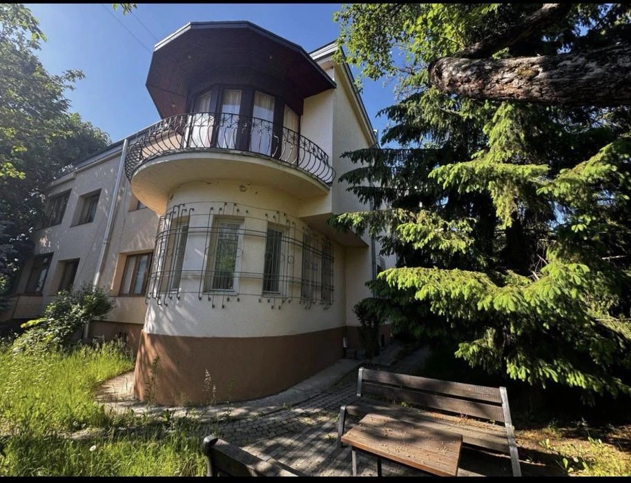 Продаж 5-кімн.квартири Новий Львів(Паркова зона)0