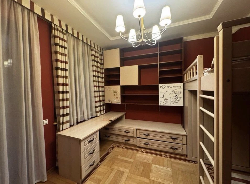 Продаж 5-кімн.квартири Новий Львів(Паркова зона)0