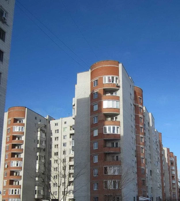 Продаж 3 кім новобудови  з ремонтом  та меблями вул.Лазаренк
