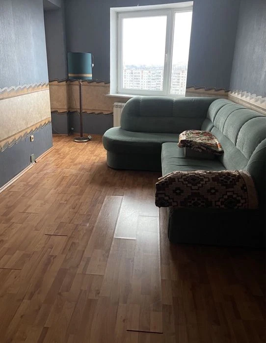 Продаж 3 кім новобудови  з ремонтом  та меблями вул.Лазаренк