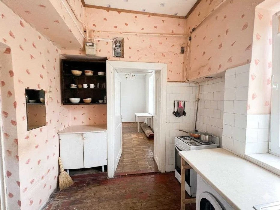 Продаж 2х кімнатної квартири по вул.Руданського, 3 (за готел
