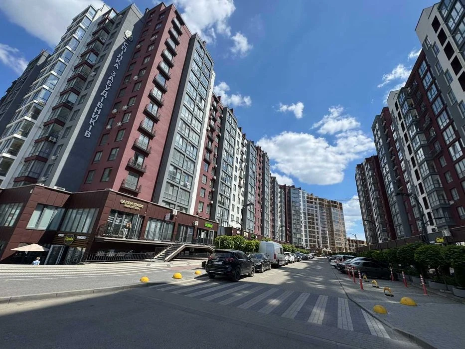 Продаж 2 кімнатної квартири в центрі ЖК Княгинин