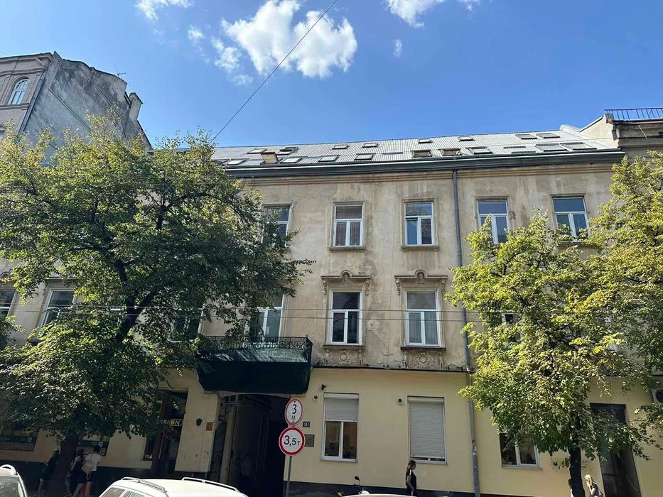 Центр, Продаж 2 кім.кв. по вул. Січових Стрельців