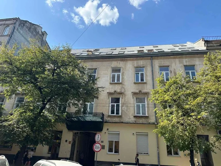 Центр, Продаж 2 кім.кв. по вул. Січових Стрельців