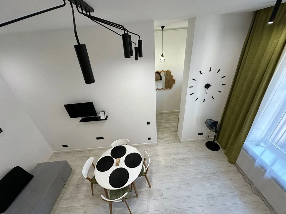 Центр, Продаж 2 кім.кв. по вул. Січових Стрельців