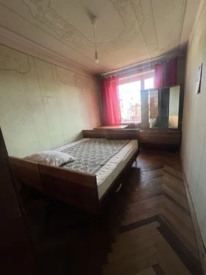Продаю 4-х кімнатну чешку