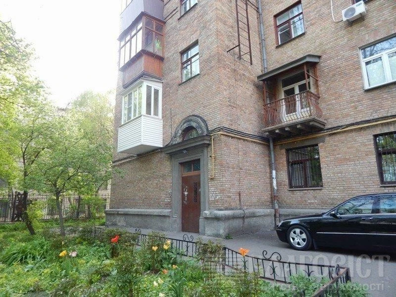 Sale of 2-room apartment 51.9 m², Generala Almazova St.,