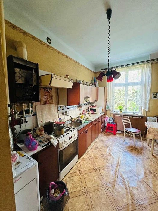 Продаж 3 кім. квартири по вул. Цегельського (105 м.кв.).