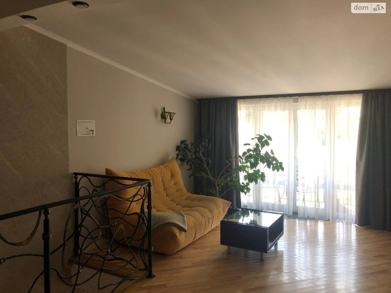 Продаж Квартира Галицький