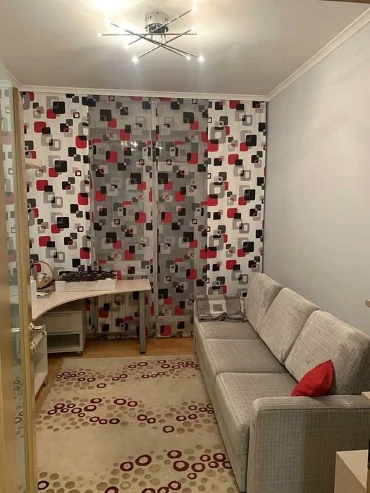 Продаж 3 кім квартири по вул.Сахарова (104 м.кв.).