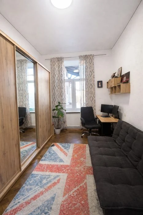 Продаж  квартира в Центрі вул.Грушевського  !